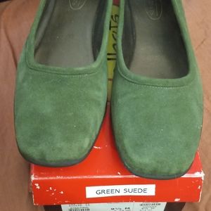 Talbott, Green Suede flats, 9.5